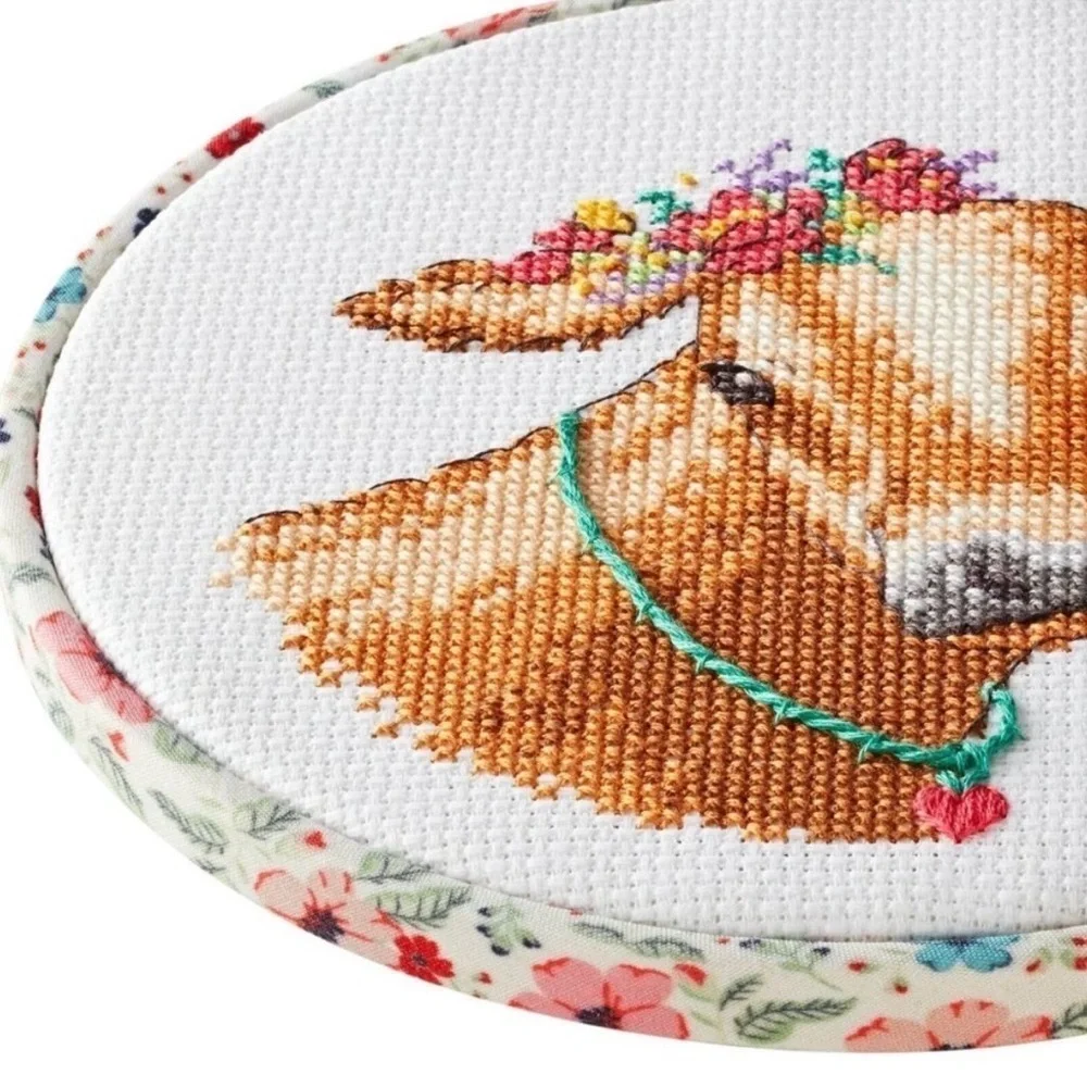 The Pioneer Woman Cow Cross Stitch Kit Needle Embroidery Hoop Thread Fabric NEW - Picture 4 of 6